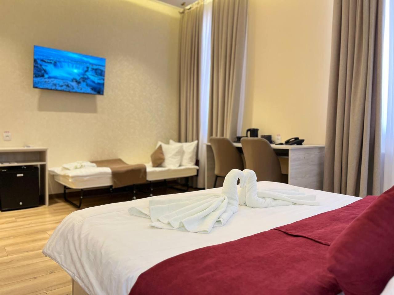 Aks Hotel Ташкент Экстерьер фото