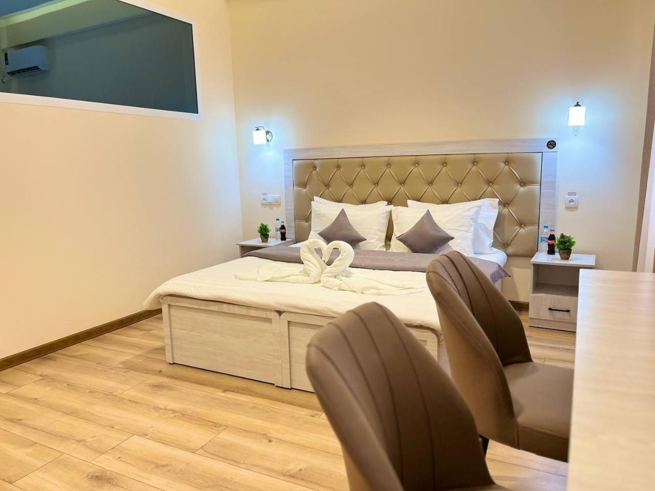 Aks Hotel Ташкент Экстерьер фото
