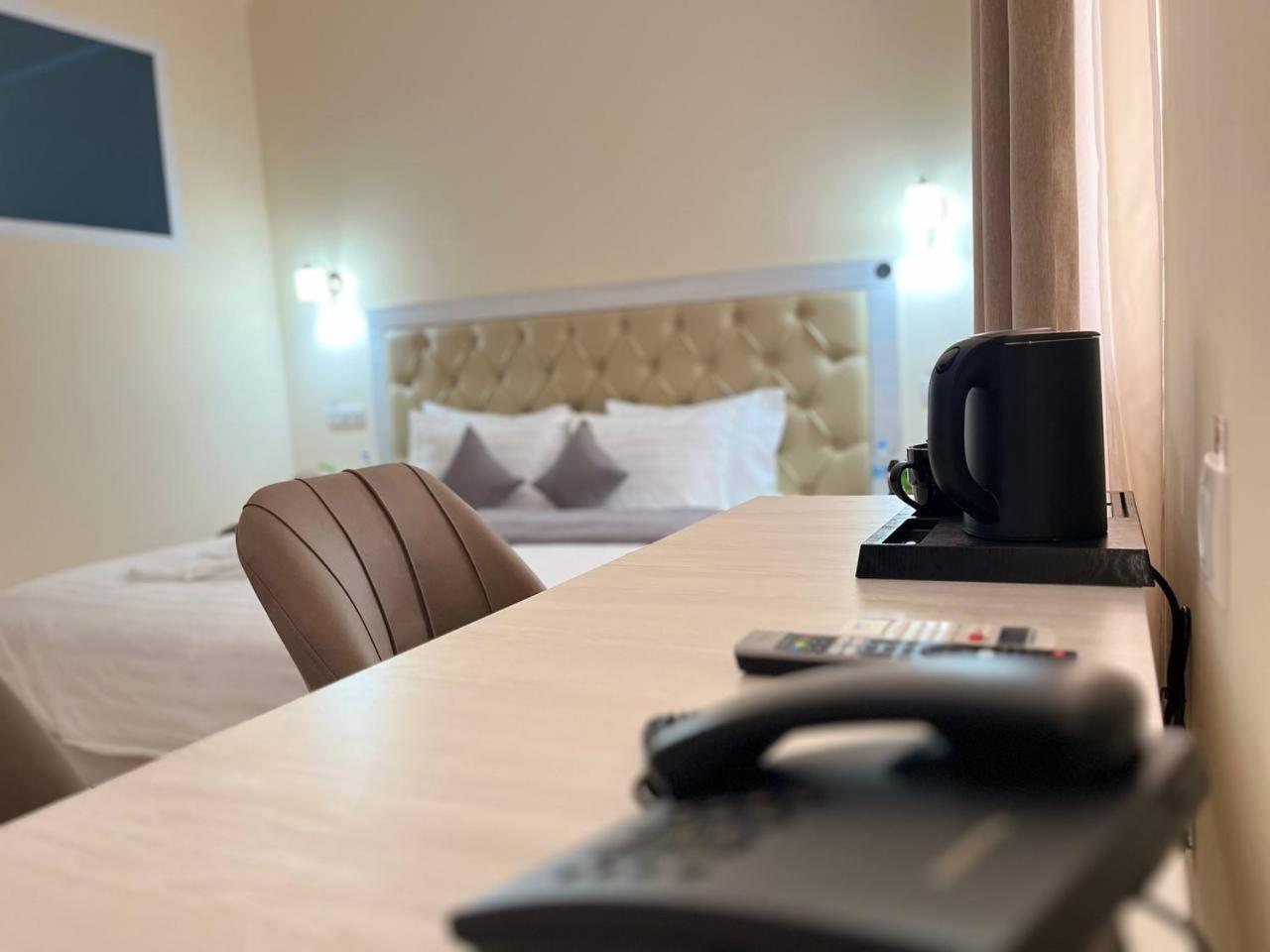 Aks Hotel Ташкент Экстерьер фото