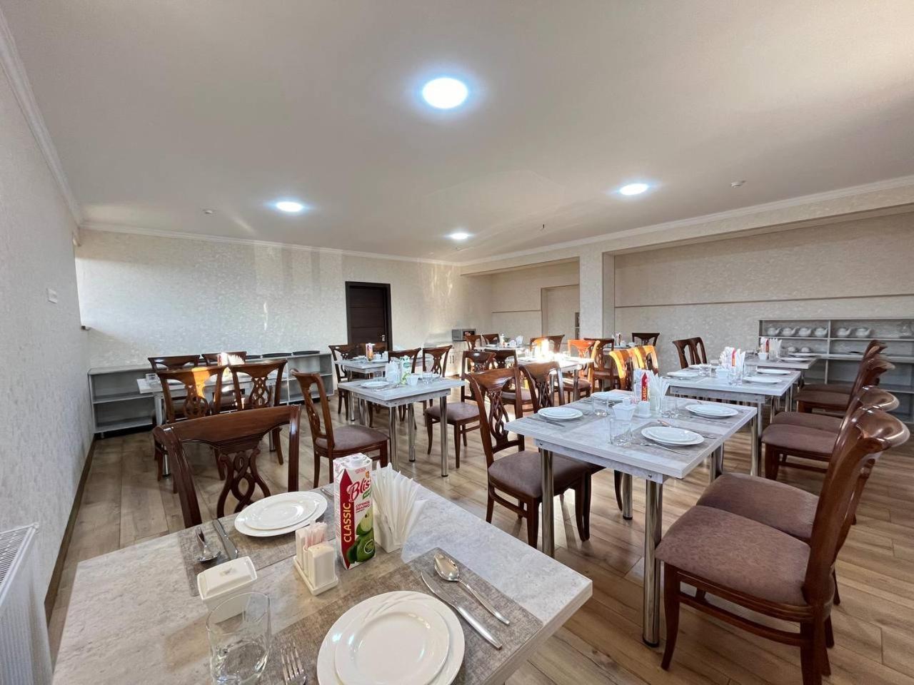 Aks Hotel Ташкент Экстерьер фото