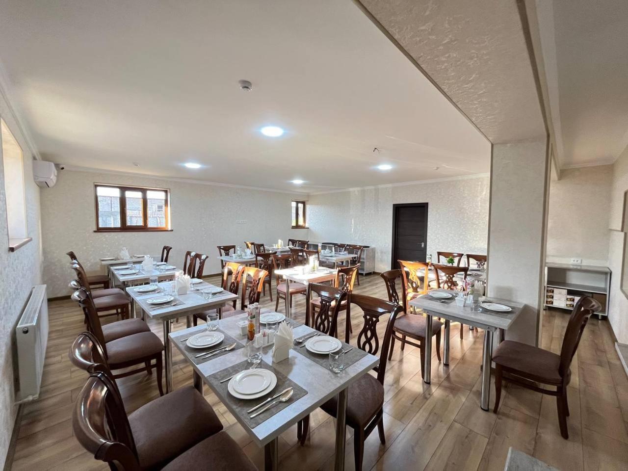 Aks Hotel Ташкент Экстерьер фото
